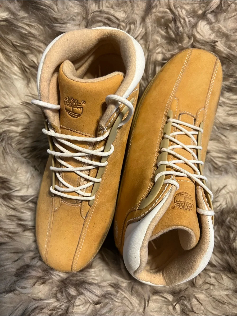 Timberland Men's Wheat Suede Ankle Boots with White Laces Sz 8.5 M